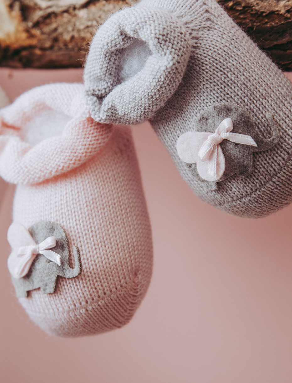 Wool baby booties with small elephant