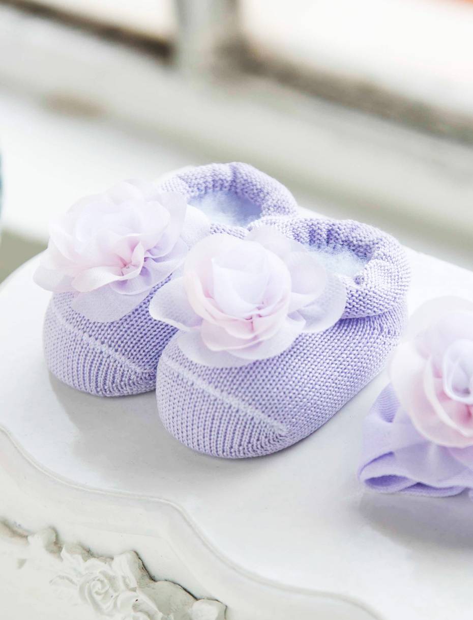 Lilac cotton gift box with chiffon flower