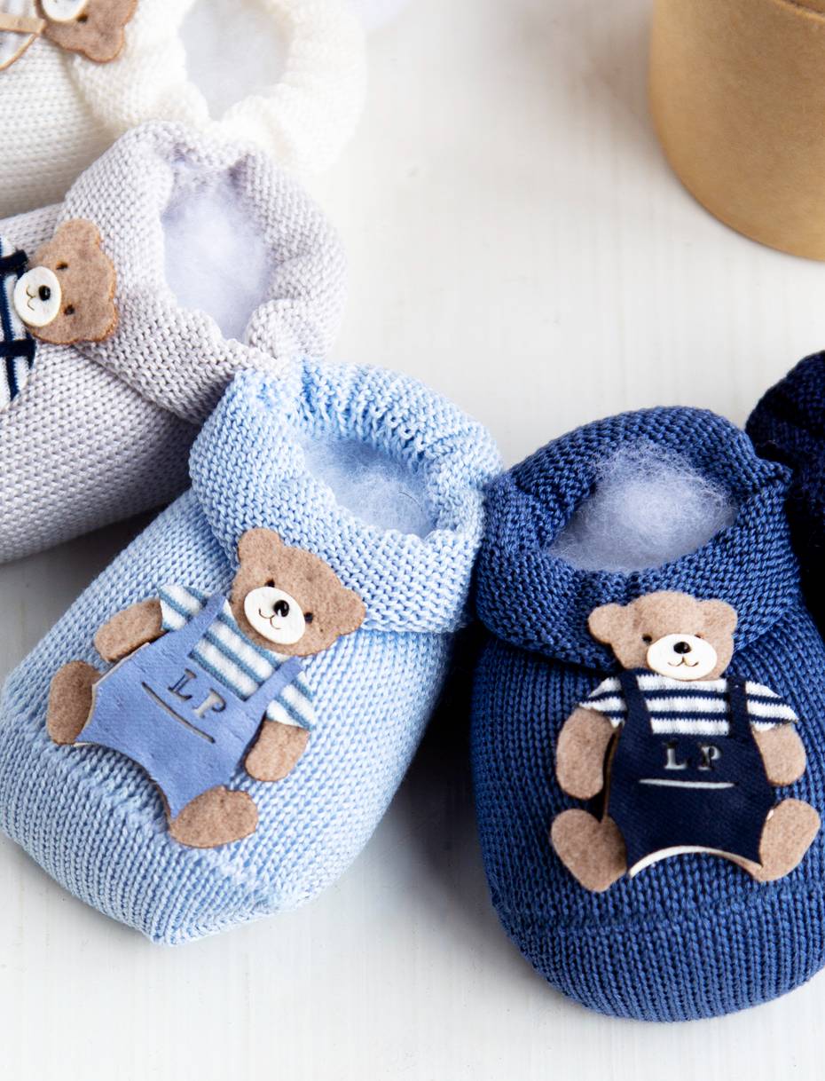 Cotton baby booties with bear 